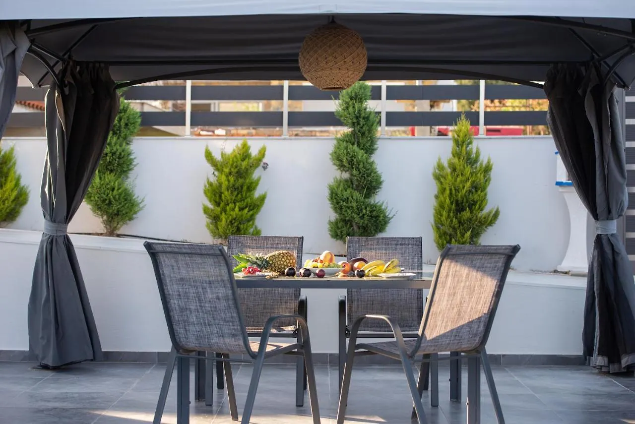 Apart Otel San Giorgio Apartments Nikiti Yunanistan